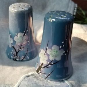 Japanese Cherry Blossom Vintage Salt & Pepper set